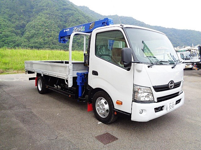 3tクラスのユニック車のボディ種類と用途に合わせた選び方