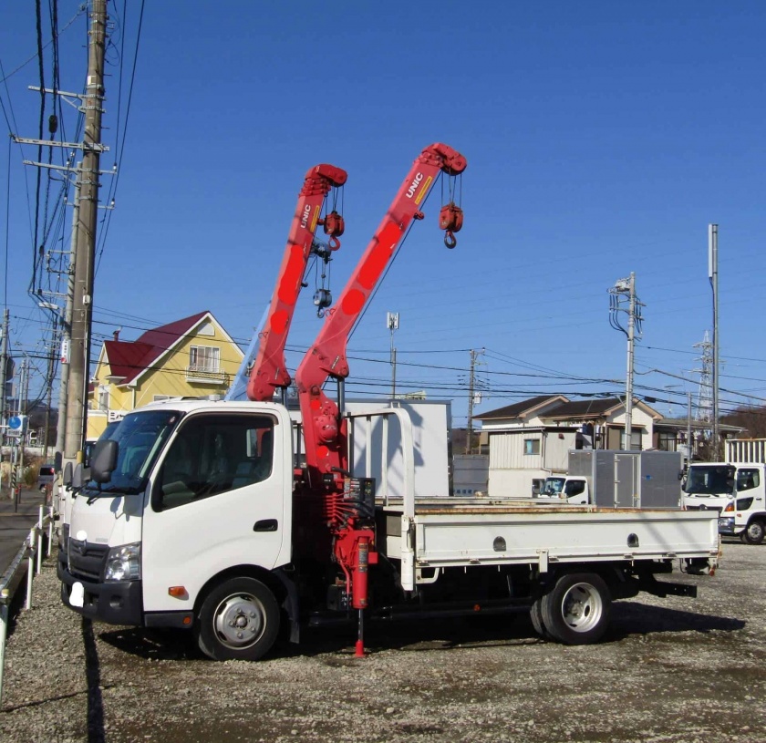 4tクラスのユニック車が長距離移動や大型現場で活用される理由